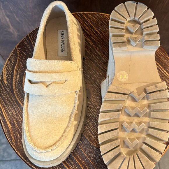 STEVE MADDEN Tan Suede Chunky Lug Sole Loafer - Picture 6 of 6